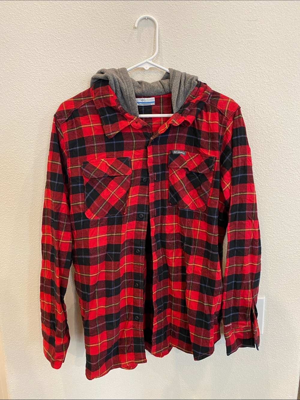 Columbia Red and Black Plaid Hoodedo Flannel jacket